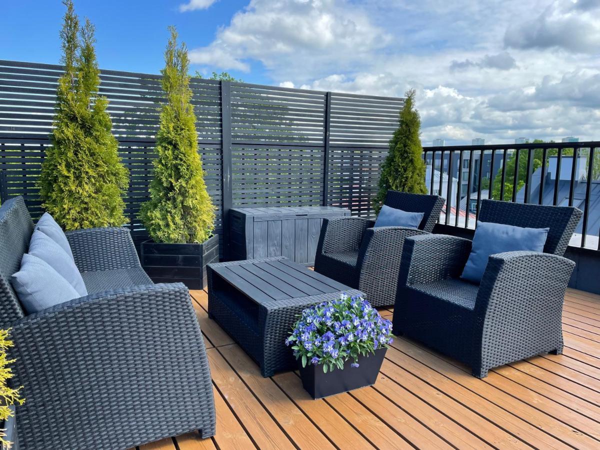 City Terrace Apartment Avangard - Large Private Roof Terrace タリン エクステリア 写真